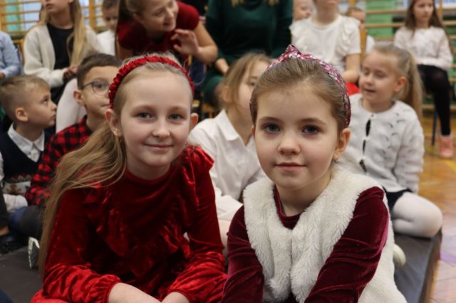 b_1024_768_0_00_images_2023_2024_WYDARZENIA_Koncert_koled_412721446_824599672801316_7789648176422281540_n